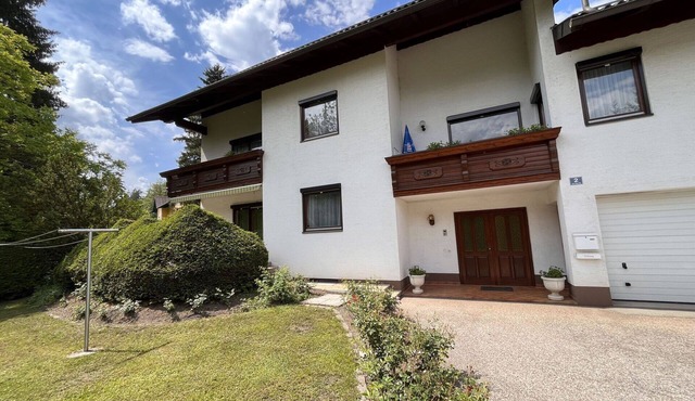 Lovely apartment for 2 guests with WIFI, TV and balcony in Unterburg Am Klopeiner See