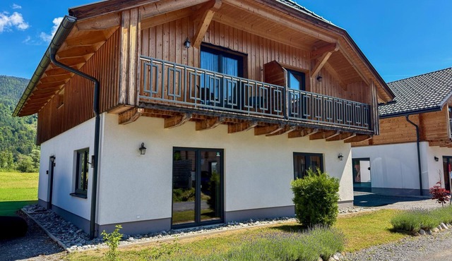Lovely holiday home on park near ski resort in Rattendorf