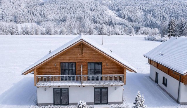 Lovely holiday home on park near ski resort in Rattendorf