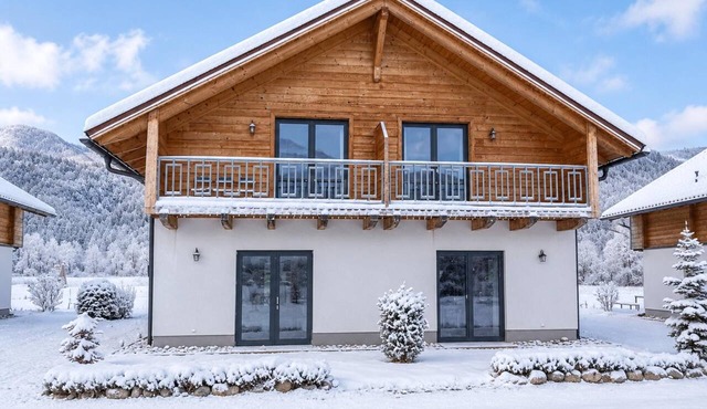 Lovely holiday home on park near ski resort in Rattendorf