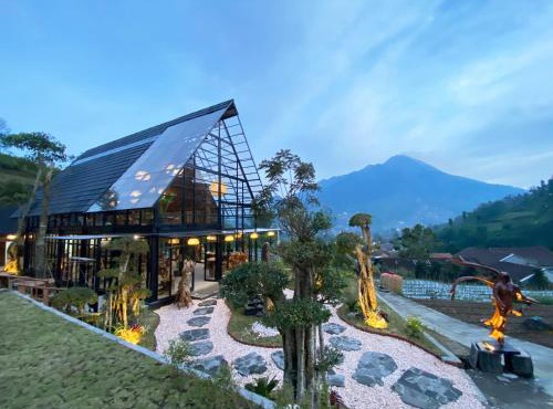 Luxcamp Selo - Merapi View by Horison in Selo