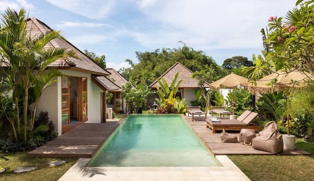 Luxe Tropical 6BR Dream Villa in Canggu