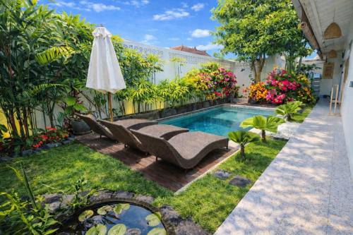 Luxury 3-BR Villa, Canggu Berawa , Private Pool & Garden, near to Beach & Finns in Canggu