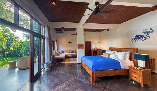 Luxury Beachfront King Suite with Terrace, Pool, and Breakfast in Pemuteran