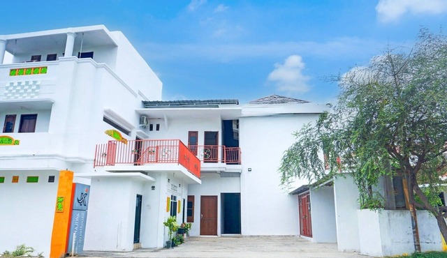 Luxury Deluxe DBL Retreat W/Free WiFi and Parking in Bandar Lampung