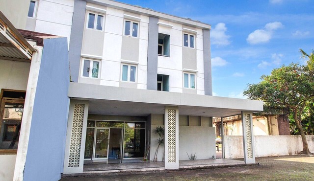 Luxury Deluxe DBL Retreat W/Free WiFi and Parking in Solo
