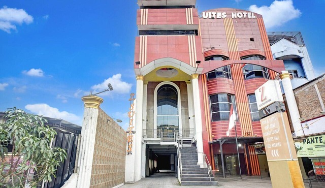 Luxury Twin Stay with Free WiFi and Parking in Medan