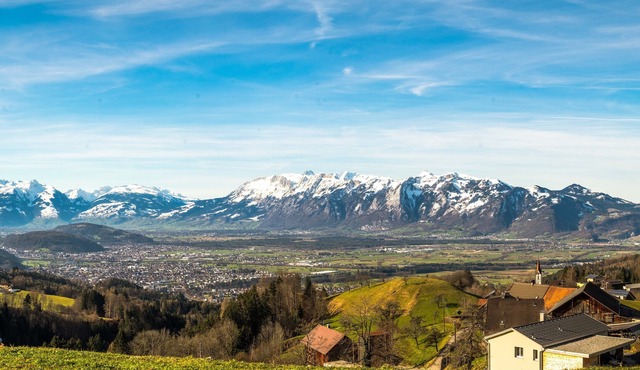 Luxury with a spectacular view in the Alps in Dafins