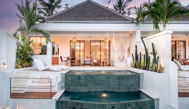 Majestic Sacred Jungle · 2 Infinity Pools · Ubud 1BR