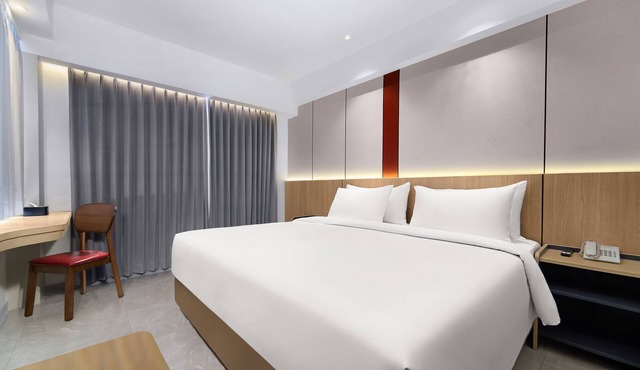 MAXONE Batam