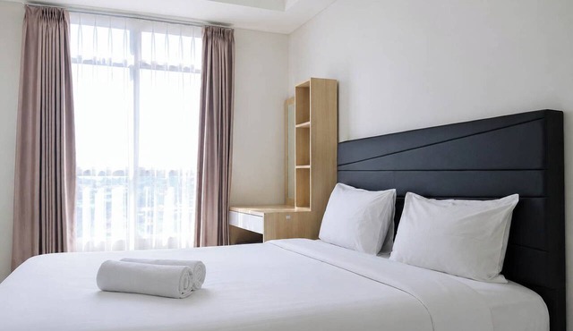 Minimalist Cozy 1Br At Apartment Borneo Bay Residences in Balikpapan
