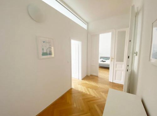 Modern, Bright, Spacious 3-Room-Apartment in a Nice Area of Vienna in Vienna
