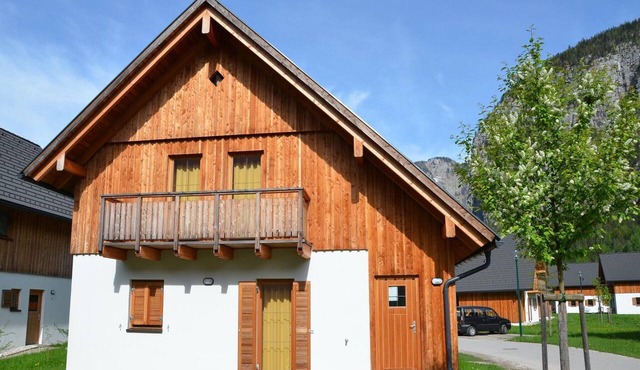 Modern Chalet in Obertraun with Terrace in Obertraun