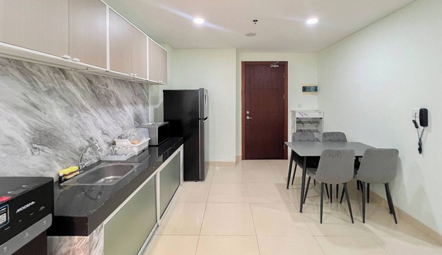 Neat And Cozy 2Br At The Reiz Condominium Medan in Medan