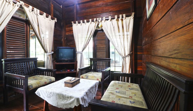 Negla Beach Villa in Purbayani