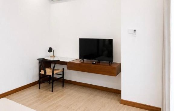New! 4BR Pool Villa Berawa - Walk to Atlas&Finns! in Canggu