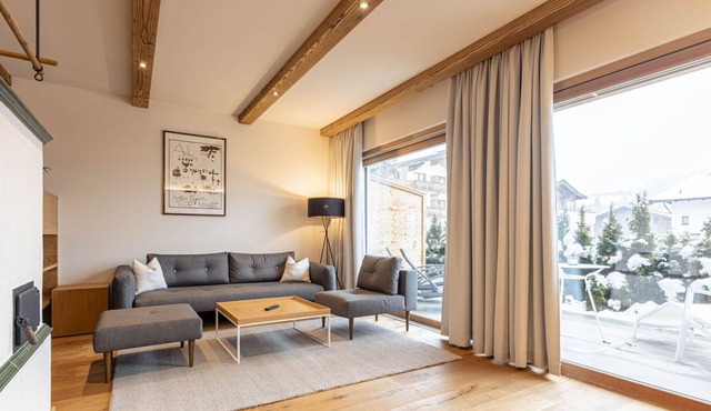 Nice apartment for 5 people with WIFI, hot tub, TV, terrace, pets allowed and parking in Reith Bei Kitzbühel