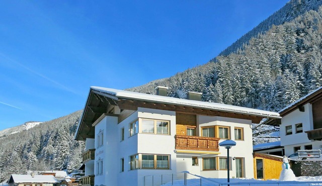 Nice apartment for 13 guests with WIFI, TV and balcony in See