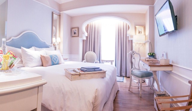 Noor Hotel