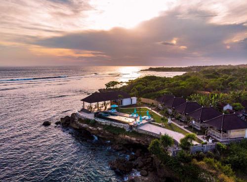 Ombak Bay Lembongan in Nusa Lembongan
