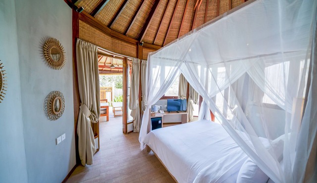 Ora Resort Avia Blue Lagoon