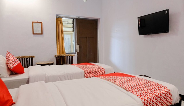 OYO 1036 Hotel Palem 1 Syariah in Malang