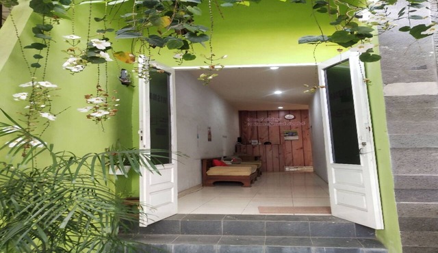 OYO 3043 Wisma Syariah Lambhuk in Banda Aceh
