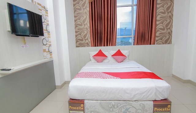 OYO 861 R Four Hotel