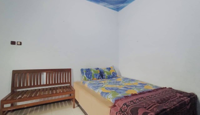 OYO 90093 Dw Hotel