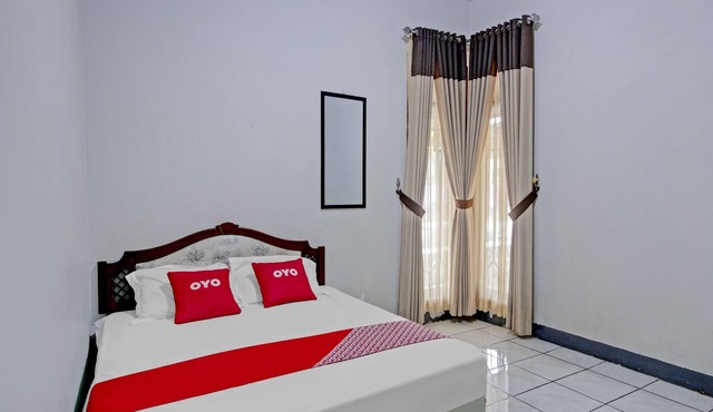 OYO 90543 An-nur Guest House Syariah in Jalaksana
