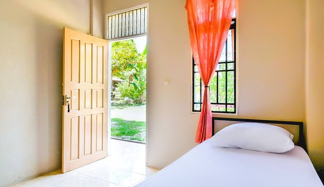 OYO Life 2745 Nabeza House in Mandau