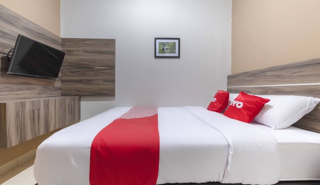 OYO Life 3248 Vision Residence Karawang in Karawang