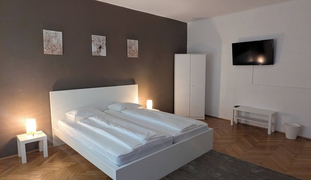 Peaceful 2-bedroom apartment in charming Innsbruck city center in Innsbruck