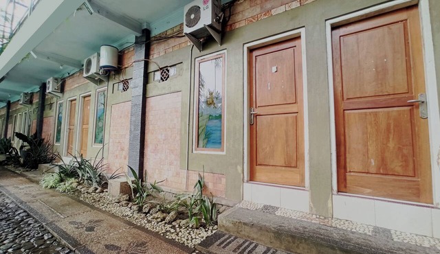 Penginapan Asri Syariah in Kepanjen