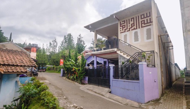 Penginapan Bumi Ahsan Syariah near Noah's Park Lembang RedPartner