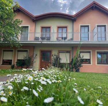 Pension Buch, Bed and Breakfast in Eberau