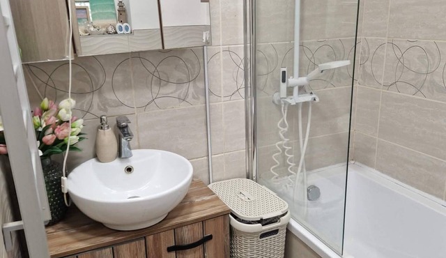 Private Pool, SPA and Garden in Balatonakarattya