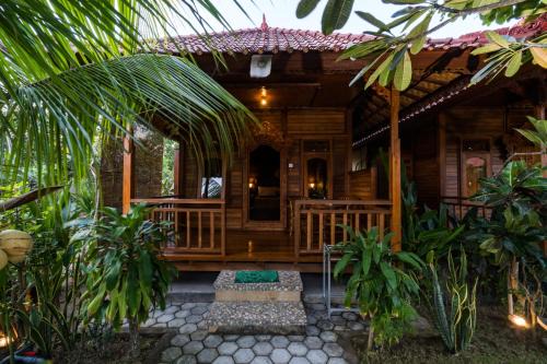 Putra 7 Cottage in Nusa Lembongan