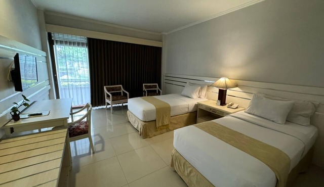 Queen Garden Hotel by Salak Hospitality in Baturaden