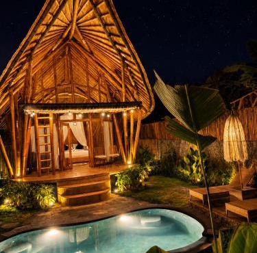 Raka Rai Bamboo Villa - Private Pool with Mount Agung View