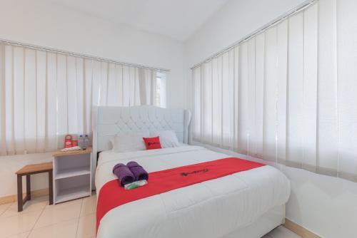 RedDoorz at Jalan Pangkal Perjuangan Karawang in Karawang