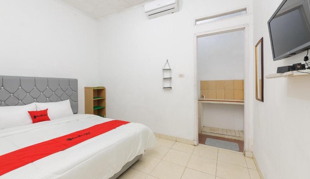 RedDoorz near UBL Lampung