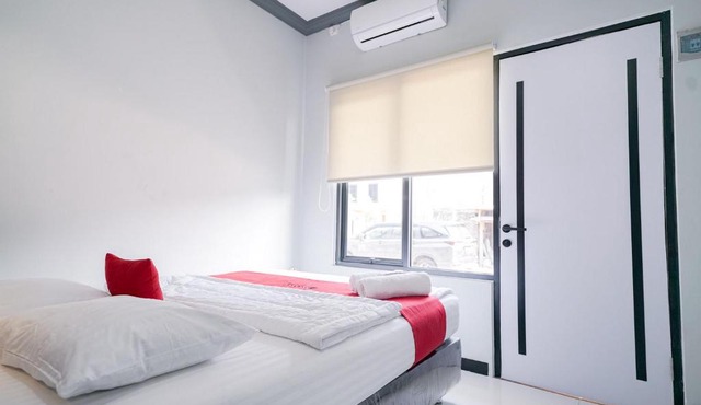 RedDoorz Syariah At Jalan Endro Suratmin Lampung
