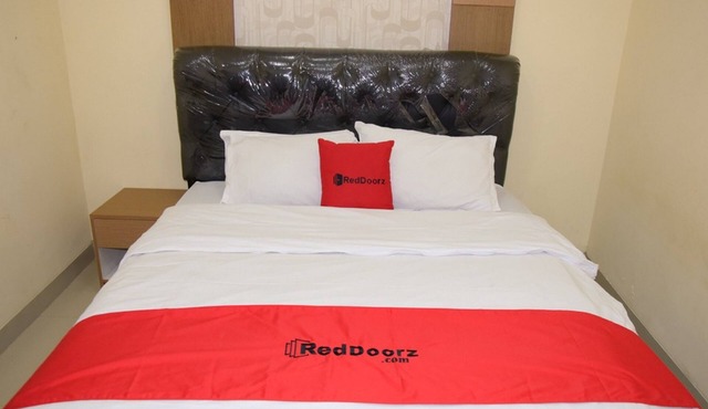 RedDoorz Syariah near Jogja City Mall 2 in Pogung Lor