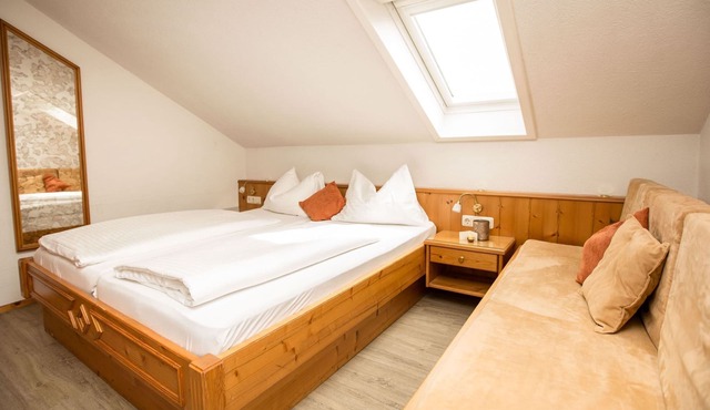 Room de luxe 2 - Pension KNOLL am Attersee in Schörfling am Attersee