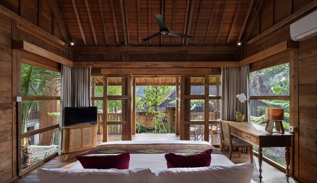 RUMAH KAYU RESORT