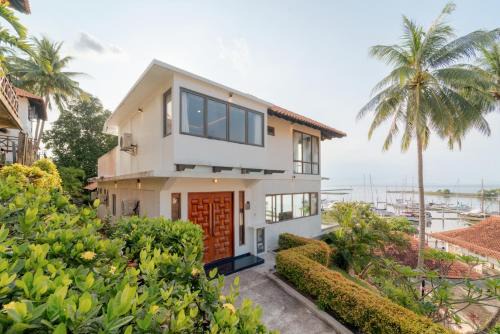SEA TO SKY Villa - 4 Bedrooms Ocean View in Pulau Nongsa