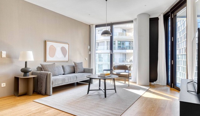 Serene Favoriten 2BR w/Gym, Lounge & Elevator, nr Metro, by Blueground in Vienna