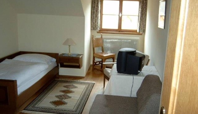 Single room with shower, WC - Hotel Post Mauterndorf OG in Mauterndorf