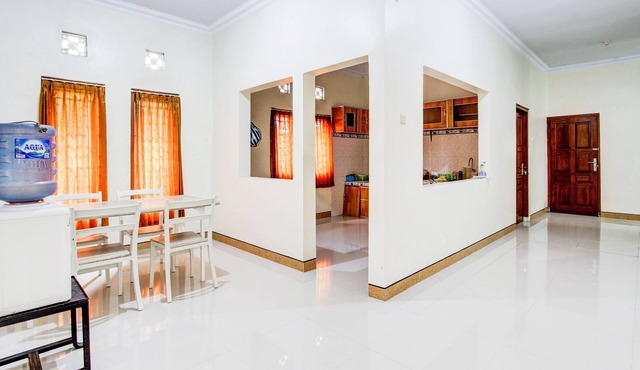 SPOT ON 94007 Homestay Putra Syariah